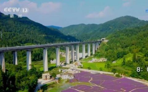 走进县城看发展 | 贵州龙里：奔跑加速度 奋进正当时